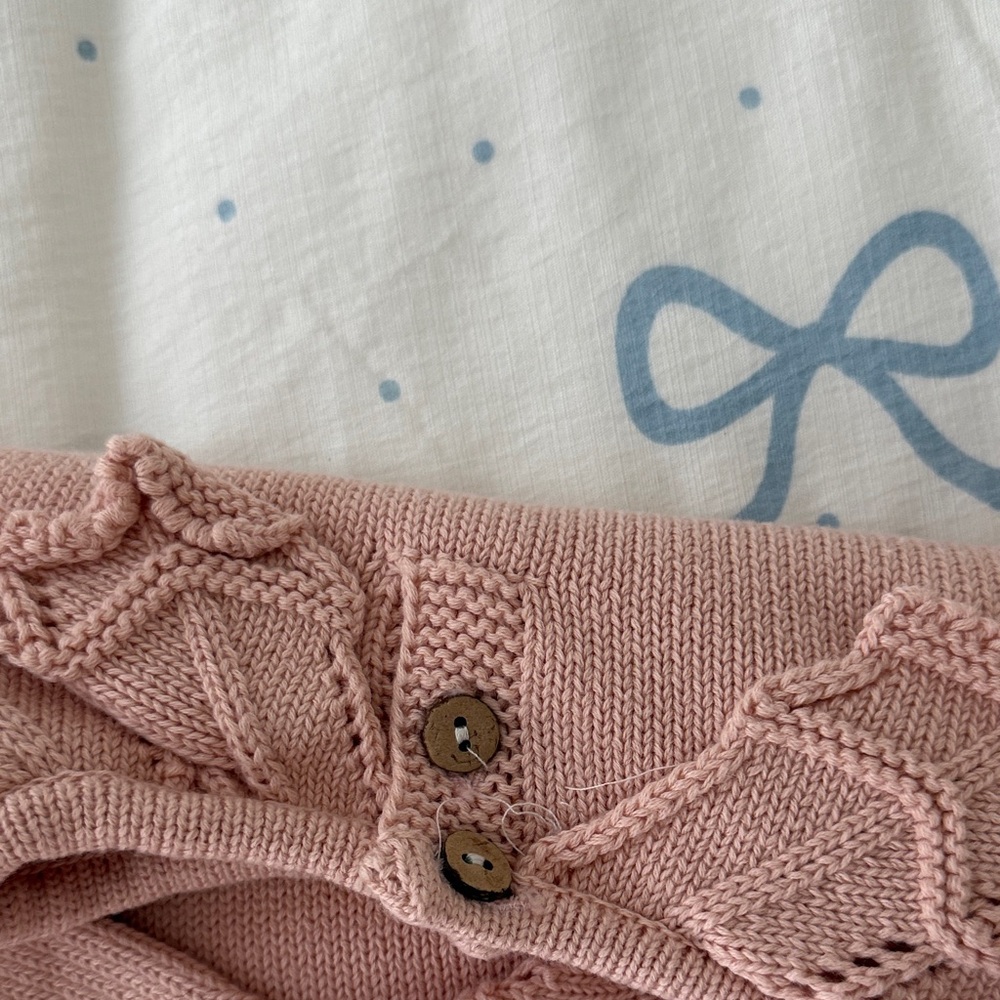 Pink Sweater - Picture 5 of 5
